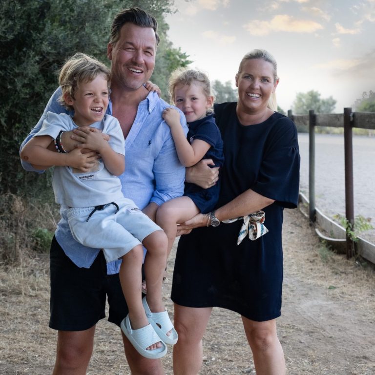 Lachende Familie - Familienfotografie